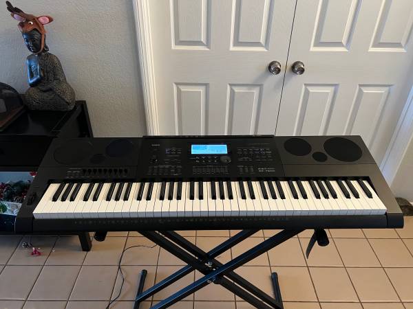 Casio WK7600 keyboard like new! 1