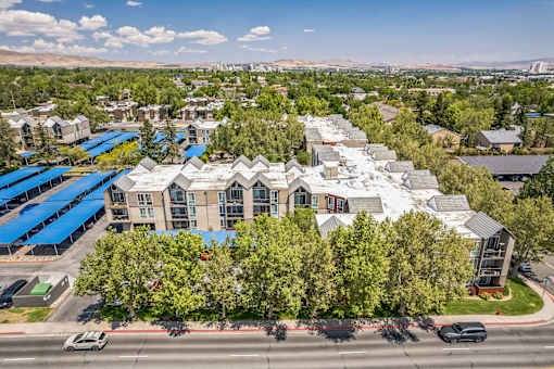 $1,205 / 450ft2 - Spacious Closets, BBQ/Picnic Area, Rent Plus (3285 Clover Way, Reno, NV)63682273276291120