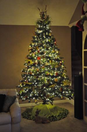 9' Artificial Christmas Tree 1