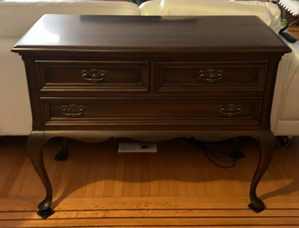 🌟 Gibbard Solid Mahogany 3-Drawer Chest – 40”W x 19”D x 30”H 🌟 1