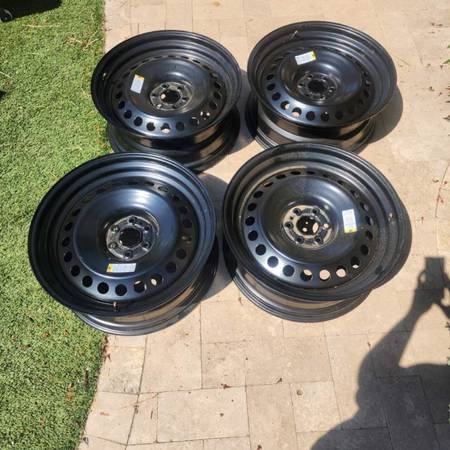 gm transport transit wheels 24" 1