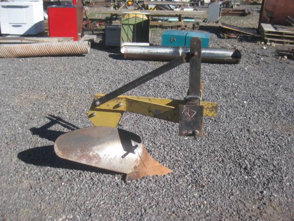 Single Bottom Plow 1