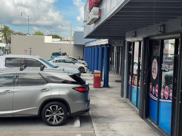 $2,500 / 700ft2 - For Rent Retail Space (Miami)64049098390274123