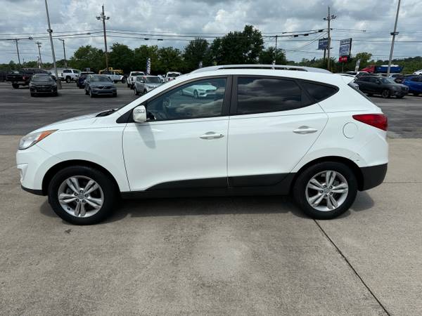 2012 Hyundai Tucson FWD 4dr Auto GLS - $9,981 (2020 Lexington Road Nicholasville, Ky)63624957453697123