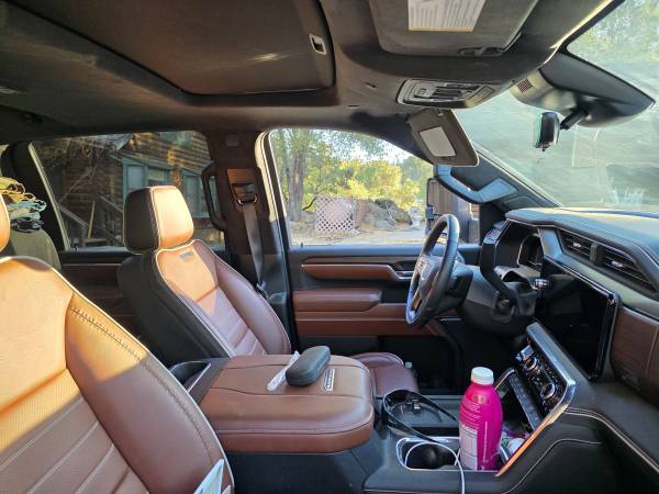 2025 GMC Sierra 3500HD Ultimate 4X4 - $110,000 (Dublín / Pleasanton / Livermore)63499104045825123