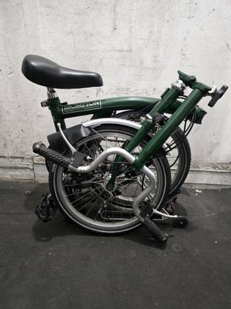 Brompton C line, Racing Green, 3 Speed, Rack 1