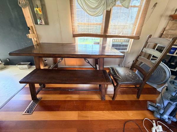 Kitchen Table 1