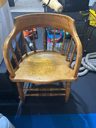 Vintage Solid Wood Captains Chair 1