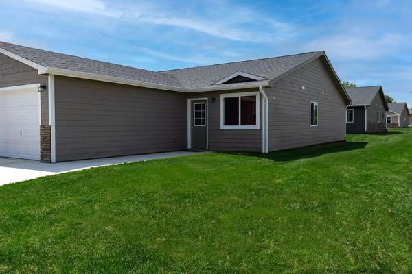 $1,050 / 3br - 1008ft2 - All the comforts of home - at a great low price! 3 bed, 1 bath! (Storm Lake)63849487326467122