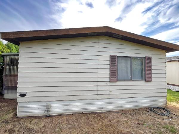 $130,000 / 2br - 1536ft2 - Mid-Columbia Mobile Estate Awaits! - RMLS#225124263 (Hood River)63672636950275120