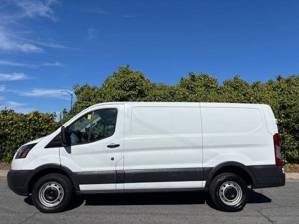 2017 Ford TRANSIT 250 V6 - Photo 4
