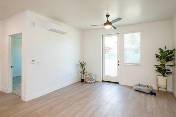 $2,301 / 1br - 654ft2 - High-End Stainless Steel Kitchen Appliance Package, Patio/Balcony (santa rosa)63657880229891123