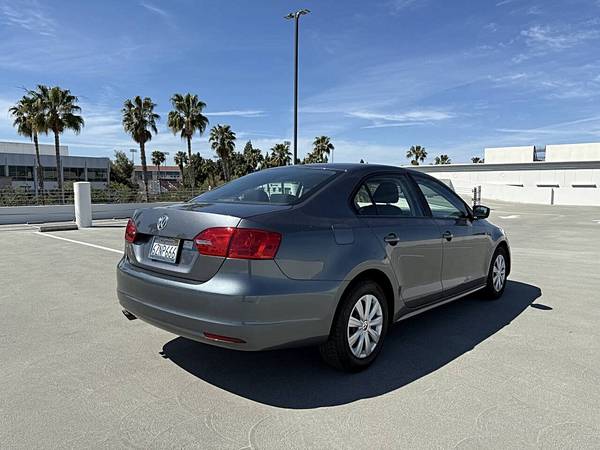 2013 Volkswagen Jetta S 4dr Sedan 6A w/Sunroof - $6995.00 (san jose north)63470789186689123