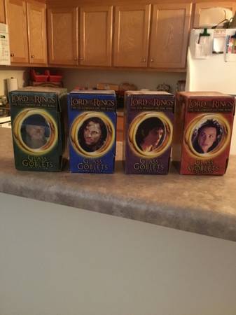 2001 LORD of the RINGS light up glass goblets ( set of 4) 1