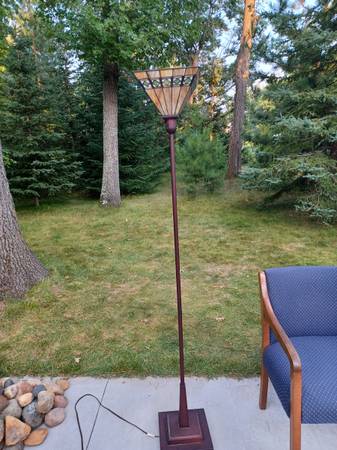 Floor lamp 1