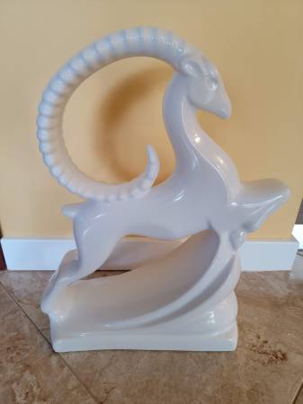 ESTATUAS DE UNICORNIOS EN BLANCO Y NEGRO, MINT - 150 DÓLARES (ISLA DE STATEN)63471463825153121