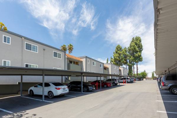 $2,095 / 1br - 617ft2 - ¡Planes de piso 1x1 y 2x1 disponibles en la primera planta! ¡Entrada inmediata! (concord / pleasant hill / martinez)63858055280641122