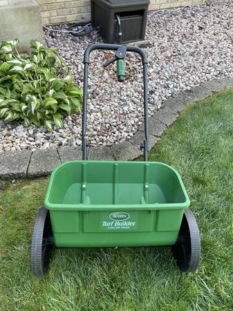 Drop Spreader 1