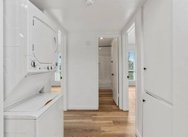 $2,495 / 1br - Elegante apartamento de 1 dormitorio | Mascotas bienvenidas - Armarios grandes y despensa (Golden Hill)63878361673217121