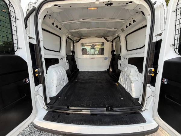 2015 RAM ProMaster City Tradesman - Photo 9