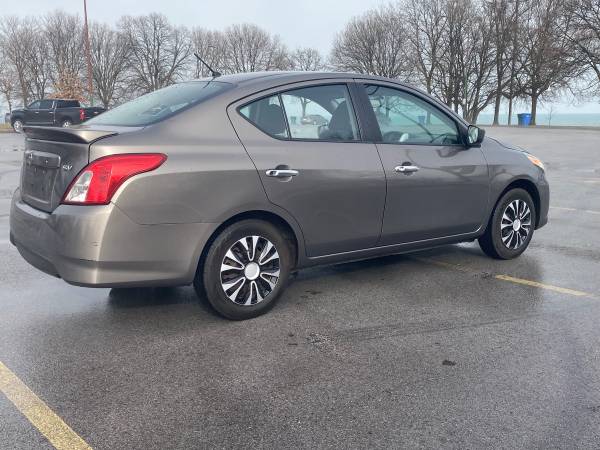 2017 Nissan versa SV fwd - $3,500 (SouthChicago)63619012251265124