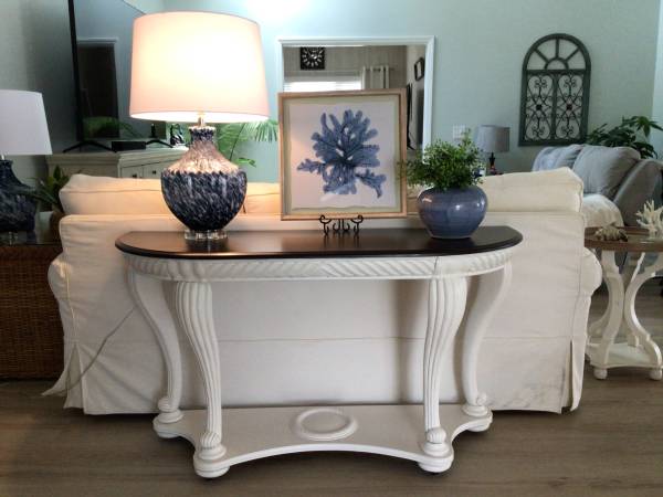 Sofa/Hall Table 1