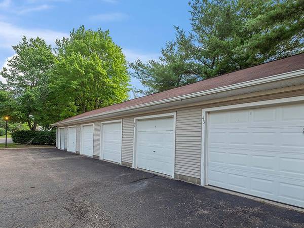 $1,281 / 2br - 1100ft2 - Upgraded Appliances, Patio, Short Term Lease (McMillen Woods)63615766929281123