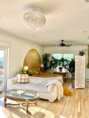 $2,600 / 2br - 1100ft2 - Gorgeous zen jungle home- fully furnished-great east nash location! (East Nashville)63904820632835120