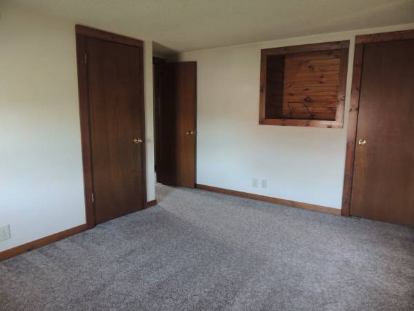 $395 / 4br - Barrio UWEC 203 Calle Chestnut (Eau Claire, WI)63845958953091124