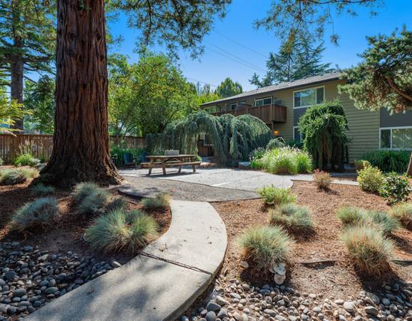 $1,575 / 2br - Cortos desplazamientos a Beaverton y Portland ¡2 SEMANAS GRATIS en 2B! (Beaverton)63845977427843122