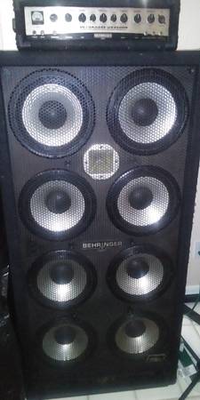 BEHRINGER Amp w Speaker 1