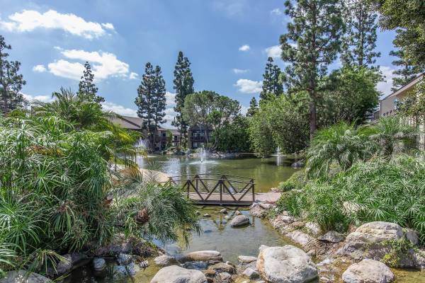 Studio 1BA, Covered Parking, in Fullerton CA 1