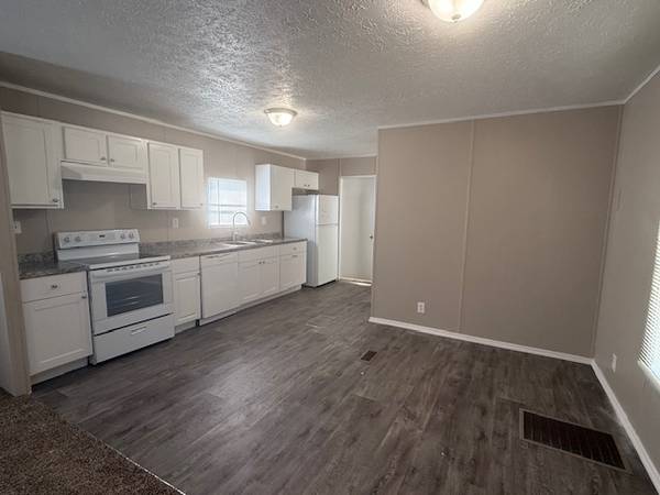 $1,599 / 3br - 1152ft2 - Un lienzo para tus sueños: ¡Experimenta nuestro amplio 3 BR hoy! (Gainesville)63822863919619120