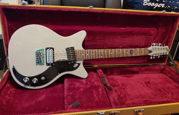 Danelectro 59X12 -- 12-string electric guitar 1