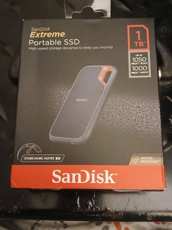 SanDisk 1tg Portable Memory UNOPENED 1