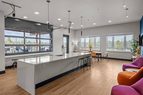 $1,514 / 505ft2 - Meet the Shevlin! (Bend)63839292437891124
