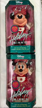 Holiday Minnie Mouse NEW 1