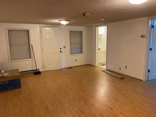 $900 / 2br - 928ft2 - Fantastic location 2bed, 1bath home for rent (157 Lynn Rd, Johnson City, TN)63855607634305124
