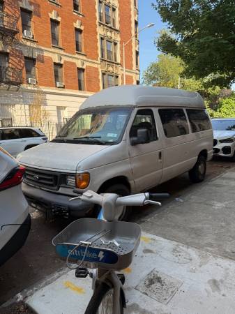 2006 Ford E250 high top van - $3,700 (Inwood / Wash Hts)63654723067649120