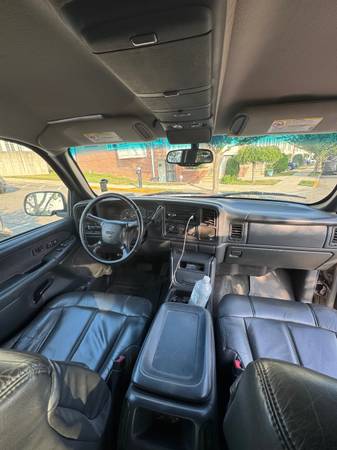 📣 2002 GMC Sierra 1500 SLT – V8 Workhorse – Título Limpio – $3,400 OBO - $3,000 (college point)63654720420739124