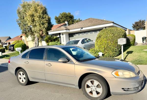 2006 Chevy Impala funciona perfectamente, 150,000 millas - $2,500 (Fountain Valley)63470773865345122