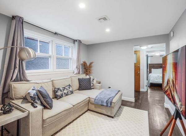 $2500.00 / 3br - Unidad acogedora de 3 dormitorios y 1 baño en Nashua - Disponible 01/07 - $250063656178060291123