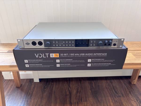 Universal Audio Volt 876 1