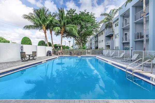 All-electric Kitchen, Corporate Housing Available, 2/bd 2/ba 1
