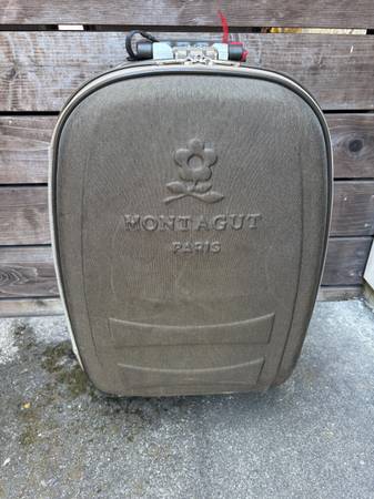 Small Spinner Luggage Suitcase 1