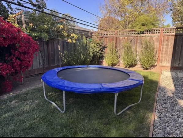 Trampoline 1
