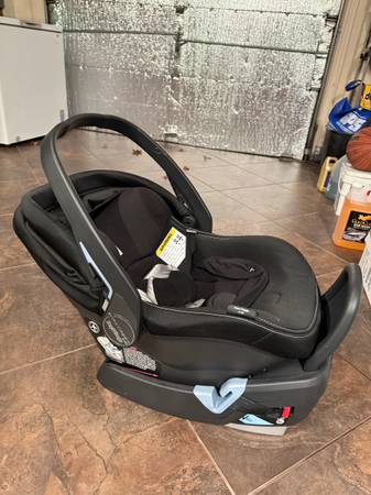 Peg Perego Italian designer car seat 1