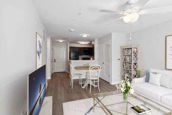 $585 / 1br - Exceptional living, timeless charm: 1 BR, 1 BA,  Sq Ft. (Queenstown - Terrapin Nature Park)63806863240195122