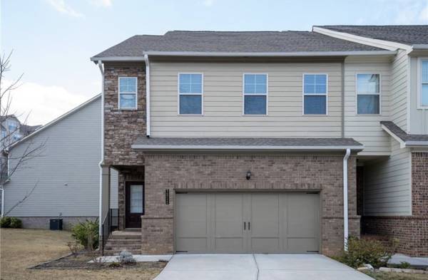 Town house for rent 1