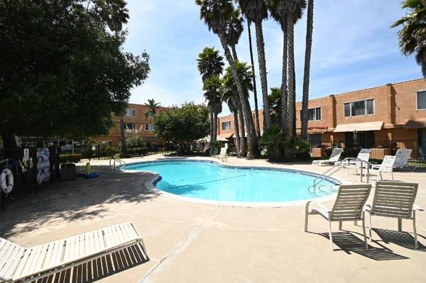 $1,336 / 288ft2 - reduced rent, call for tour, bring along your furry friends (Santa Maria)63663819021057120